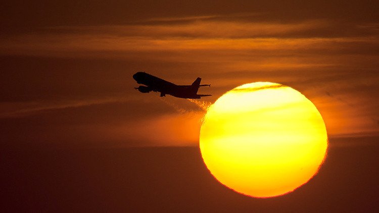 ¿Le parecen más largos los vuelos? ¡Culpe al cambio climático!