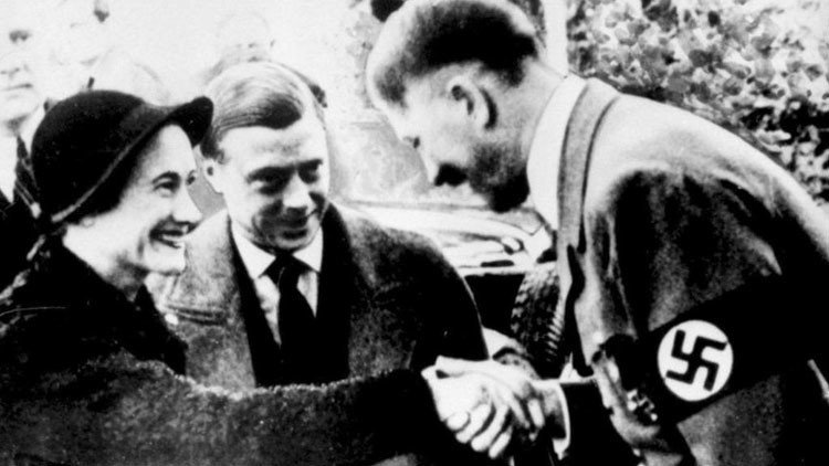 "Los vínculos de la familia real británica con Hitler pasaron por la España de Franco"