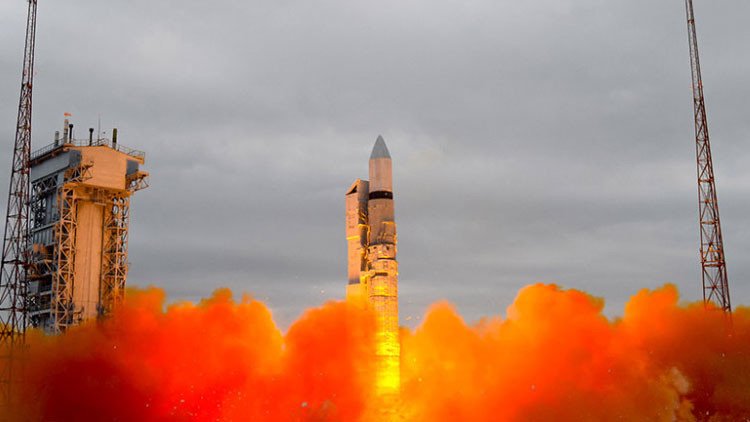 Kosmos-2504: El 'satélite asesino' ruso que asusta a los funcionarios del Pentágono