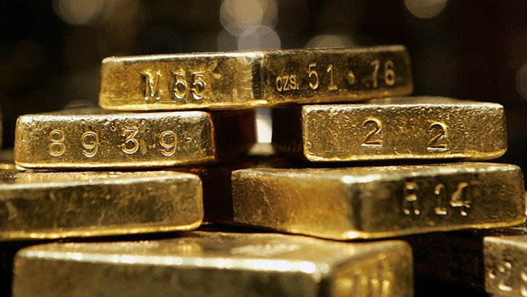 ¿Por qué cae el precio del oro?