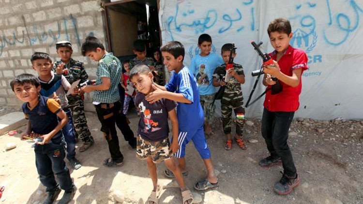 Menor yazidí: "El Estado Islámico nos hacía ver videos con decapitaciones y ensayarlas en muñecas"