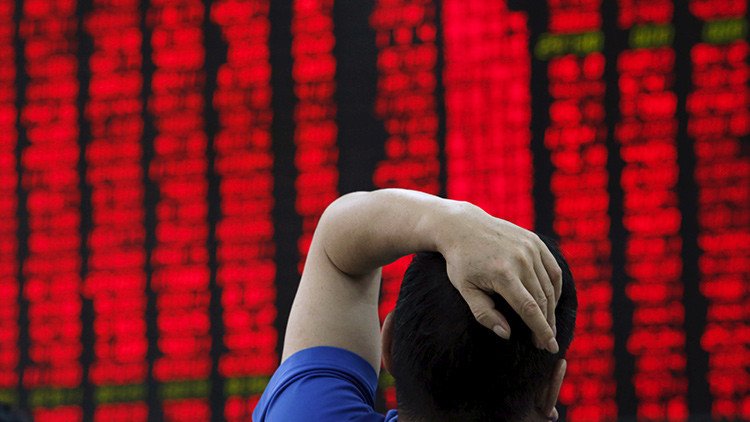 "EE.UU. atacó el mercado de valores chino en represalia por la creación del Banco de los BRICS"