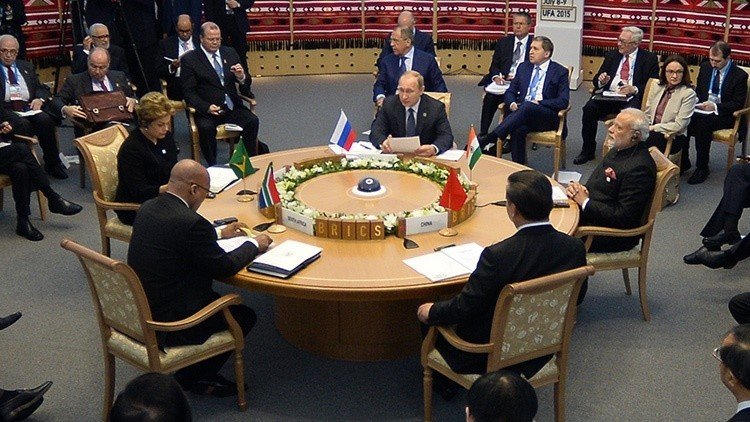 "El Banco de Desarrollo de los BRICS servirá al pueblo y no a los oligarcas"