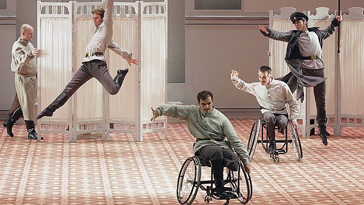Bailarines en silla de ruedas actúan por primera vez en el Bolshói (Fotos, video)