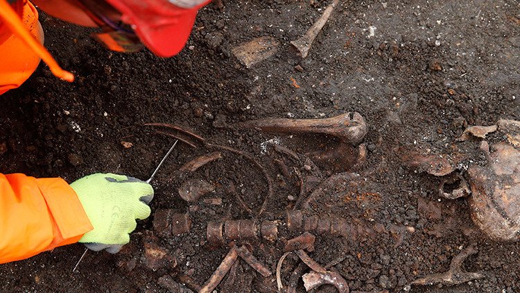 Hallan un extraño esqueleto en el 'Stonehenge ruso'