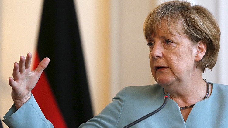 ¿Chau eurozona?  Los 'cinco sabios' proponen a Merkel un mecanismo para salir del euro