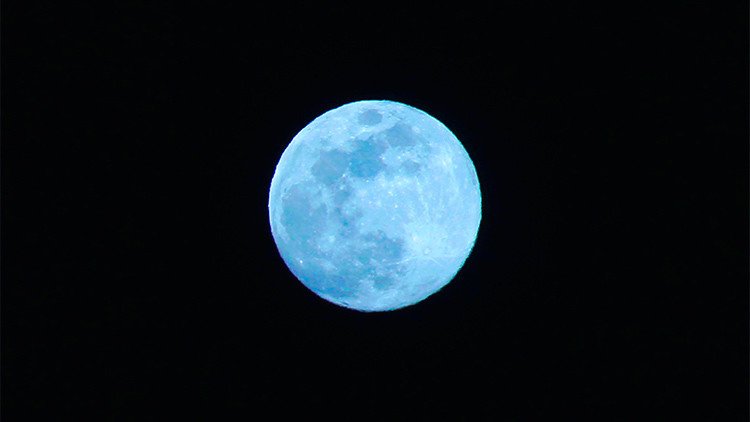 ¡Atentos al cielo!: Brilla la 'luna azul', espectáculo que no se repetirá hasta 2018