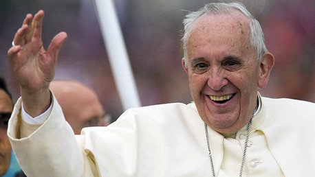 "¡Dejen dormir al vecindario!": el Papa Francisco rompe el protocolo en Ecuador