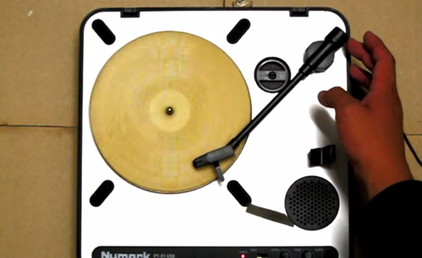 ‘Al son de la tortilla tapatía’: un joven presenta un nuevo dispositivo musical