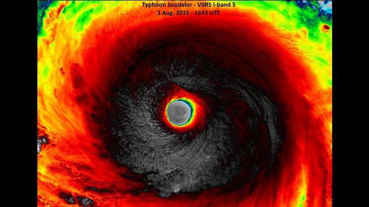 La tormenta más poderosa del 2015 avanza peligrosamente a través del Pacífico