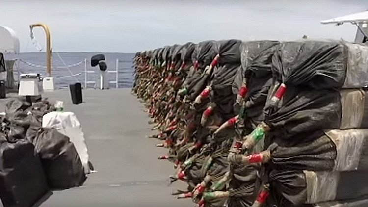 La Guardia Costera de EE.UU. pierde casi 2 toneladas de cocaína en el Pacífico (video)