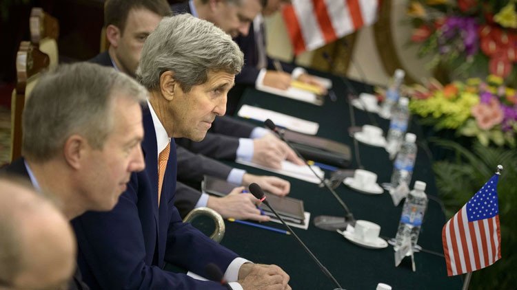 Kerry: "La Guerra de Vietnam surgió del profundo fracaso de la visión diplomática"