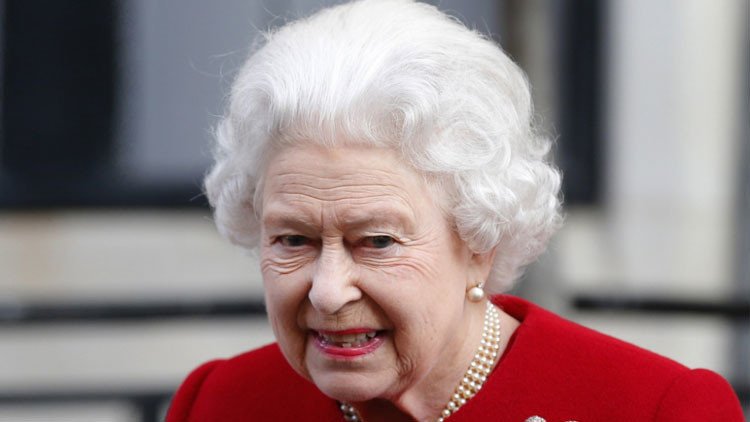 Estado Islámico planea matar a la reina Isabel II en un atentado el 15 de agosto