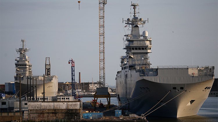 Rusia suplirá los buques Mistral con su propio portaaviones nuclear