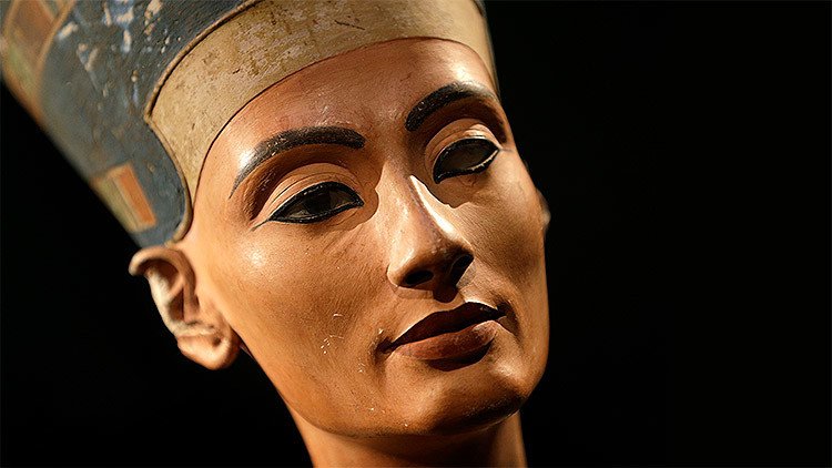 A las puertas de la momia más buscada: ¿Está Nefertiti en la tumba de Tutankamón?
