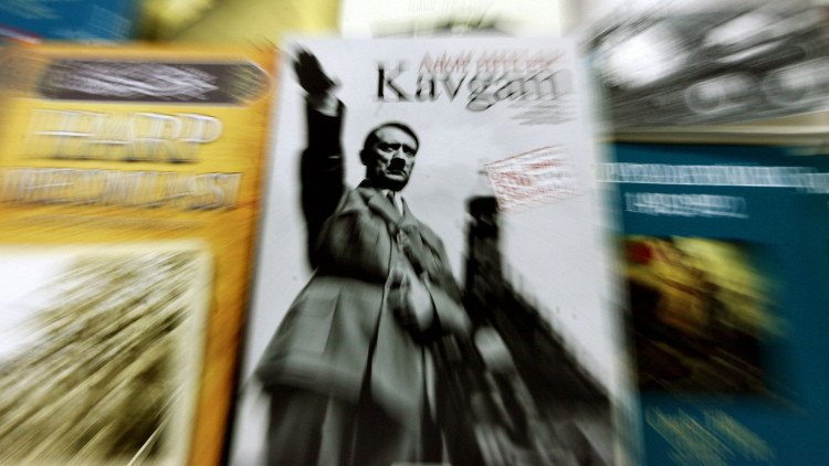 Un manifiesto del Estado Islámico hallado en Pakistán emularía el 'Mein Kampf' de Hitler
