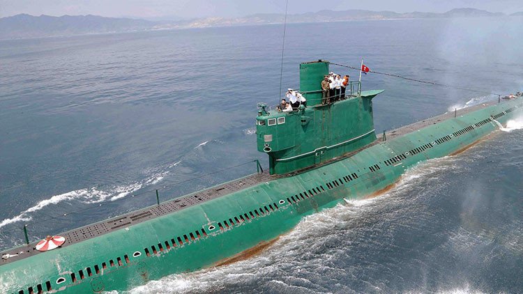 Yonhap: Corea del Norte desatraca el 75% de sus submarinos y duplica la artillería