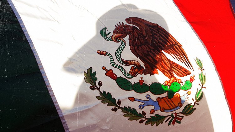 "En México existe un régimen silencioso que acalla todas las voces opositoras"