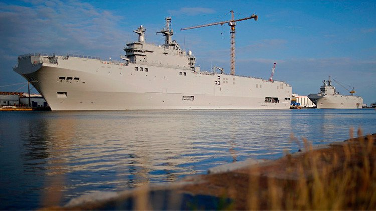 Francia paga a Rusia 900 millones de euros por no entregarle los buques Mistral