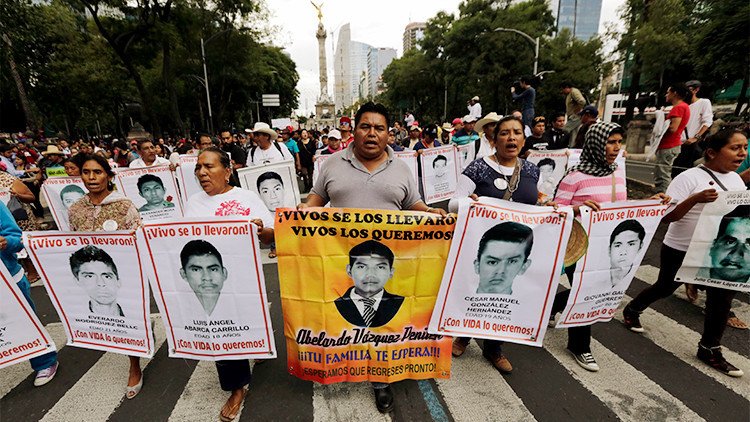 ¿Es falsa la "verdad histórica" sobre el caso Ayotzinapa?