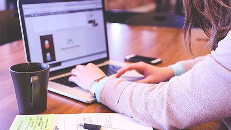 Estudio: Los adictos a Internet son más vulnerables a los virus 'reales'