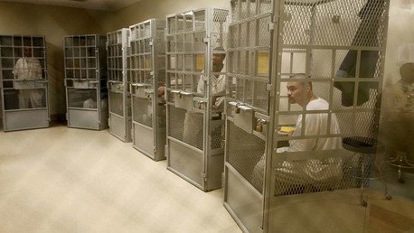 "No meterías ni a un perro en las cárceles de EE.UU., donde los reos beben de la alcantarilla"