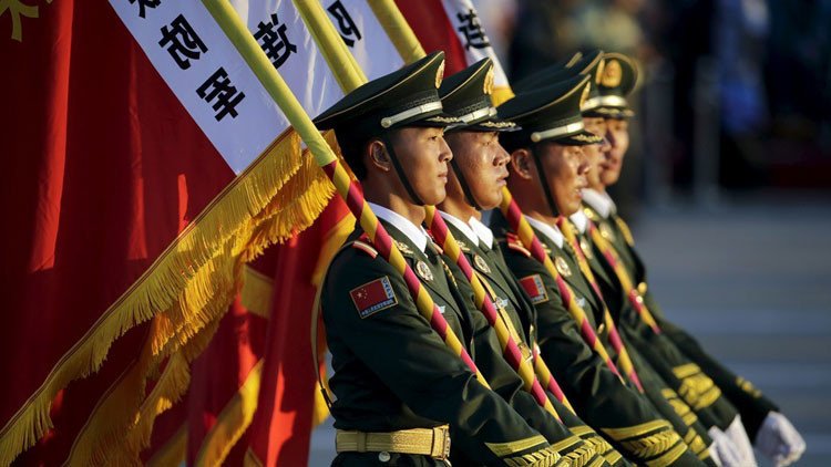 Impresionantes imágenes de un desfile en que han participado 12.000 militares en China