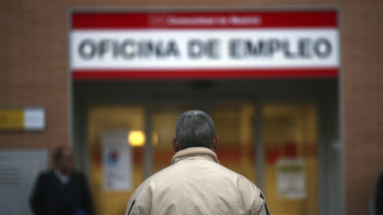 Un pensionado en España ofrece más de 5.000 euros a quien contrate a su hijo