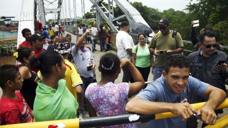 Venezuela pone en marcha un corredor humanitario en la frontera con Colombia 