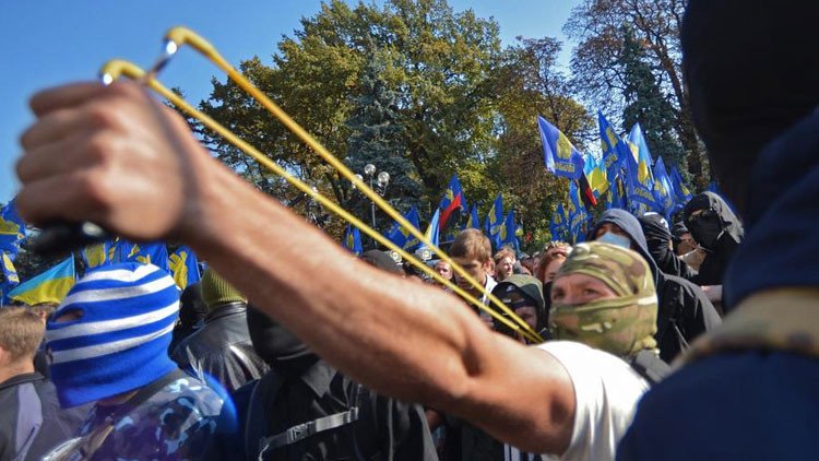 "Hay una verdadera amenaza de insurgencia ultraderechista en Ucrania"