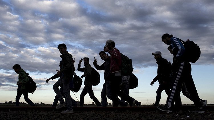 Dejan de circular los trenes entre Dinamarca y Alemania en medio de la crisis de refugiados