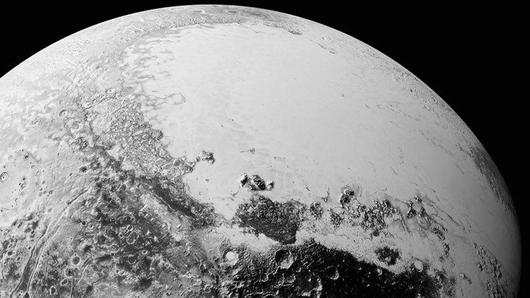 La NASA revela fotos nunca vistas de la "compleja" superficie de Plutón