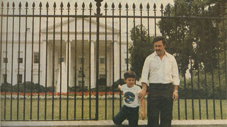 Pablo Escobar y la Casa Blanca: La foto que siempre sorprende a los internautas