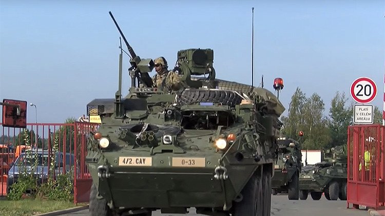 Fotos, video: Arranca la gira de vehículos militares de EE.UU. por Europa Oriental