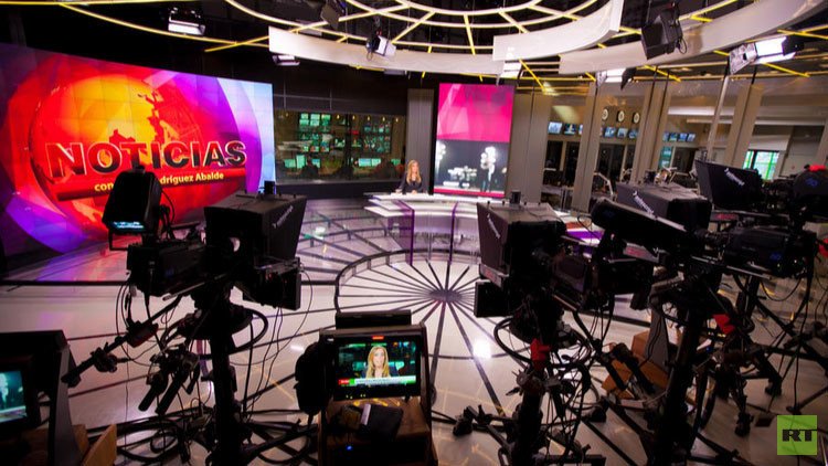 RT en Español comienza a emitirse en la plataforma estatal por satélite en Bolivia