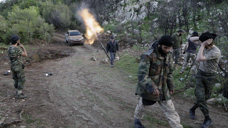 "Fracaso total": solo 4 o 5 rebeldes entrenados por EE.UU. siguen luchando en Siria