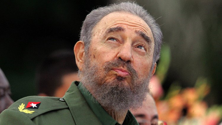 Un documental canadiense revela imágenes inéditas de Fidel Castro firmando su renuncia