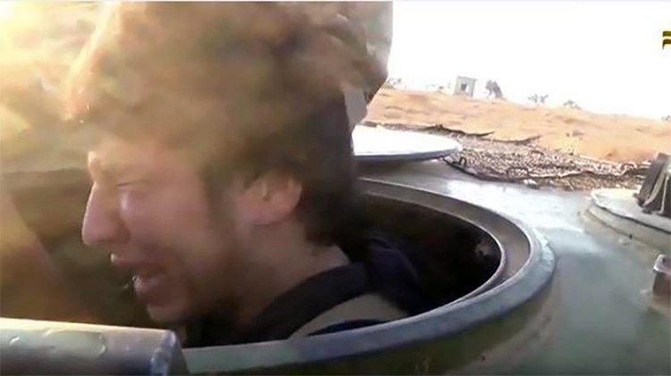 Video: un yihadista suicida llora de miedo momentos antes de su ataque mortal