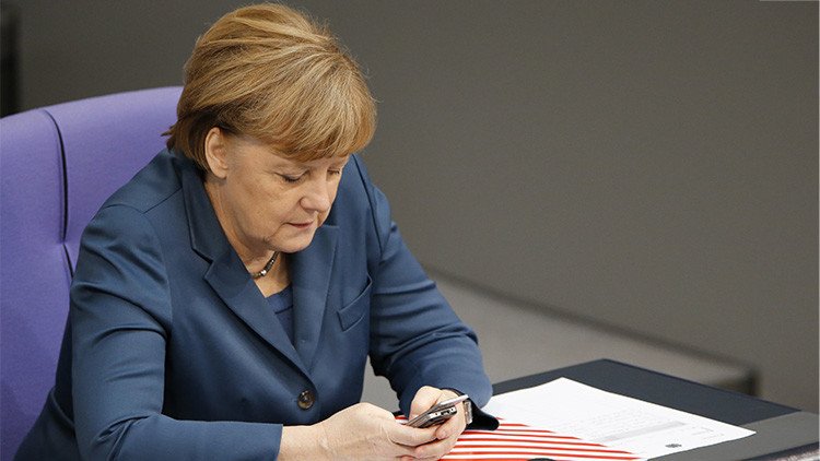 ¿Por qué Angela Merkel es una "esclava de EE.UU." según Siri?