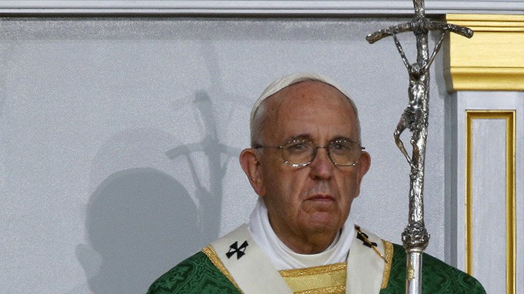 El papa en apuros: conozca la pregunta que casi no pudo responder