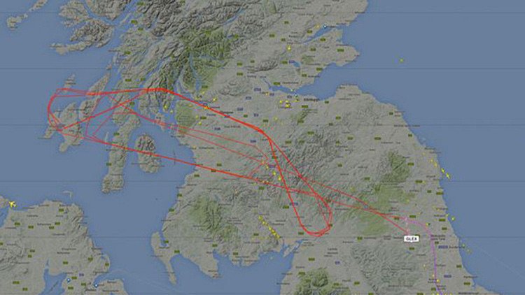 Reino Unido: Enigmático avión deja boquiabiertos a los controladores