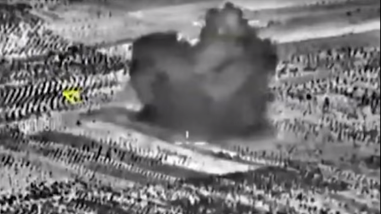 Video: Rusia destruye un taller de fabricación de explosivos del EI en Siria