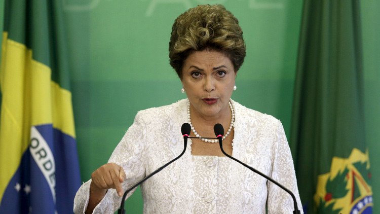 Dilma Rousseff se recorta el sueldo un 10%
