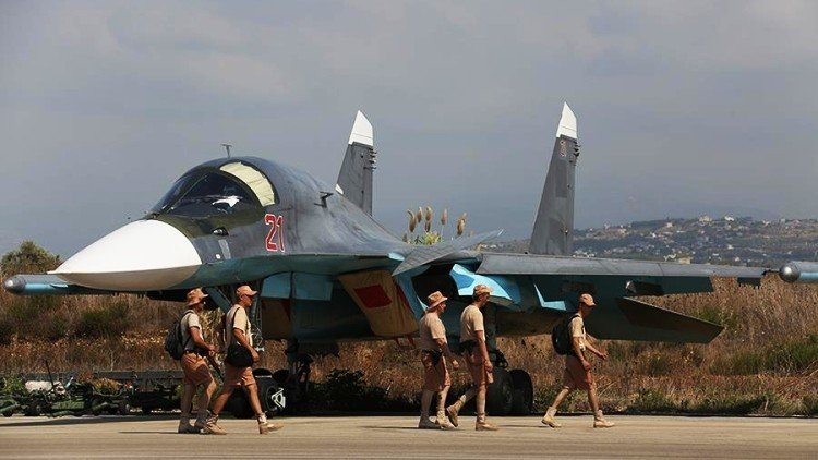 Fotos únicas: despegues de los aviones rusos en Siria para atacar al Estado Islámico
