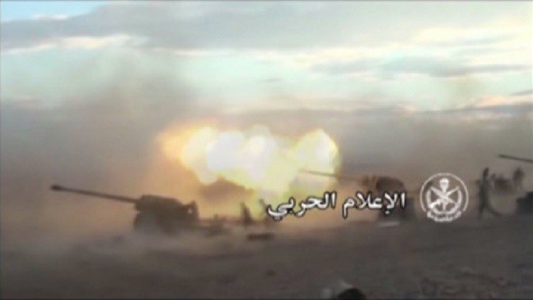 Video: El Ejército sirio vuelve a la carga contra los terroristas del EI por tierra y aire