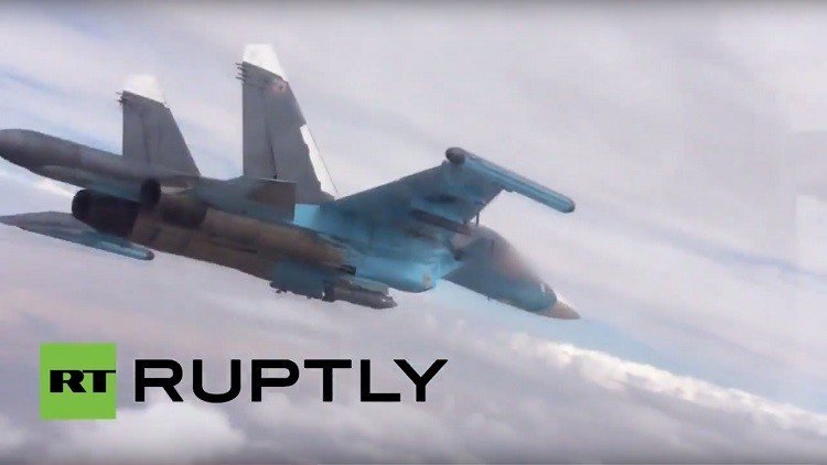 Video: Así eliminaron cazas rusos a 200 yihadistas en Siria con bombas guiadas