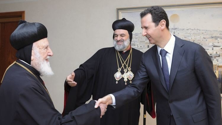 Patriarca de cristianos sirios a Occidente: "Dejen de armar terroristas que matan a nuestro pueblo"