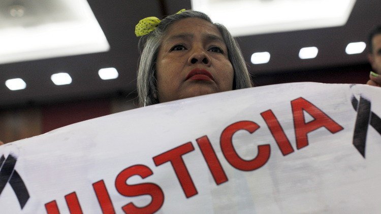 México hace pública toda la investigación oficial sobre Ayotzinapa con algunas partes omitidas