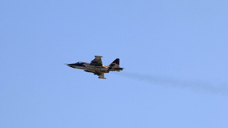 Irak realiza sus primeros ataques aéreos contra el Estado Islámico