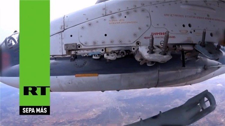 Lanzamiento en detalle: ataque contra el EI desde la cámara de un avión ruso (video)